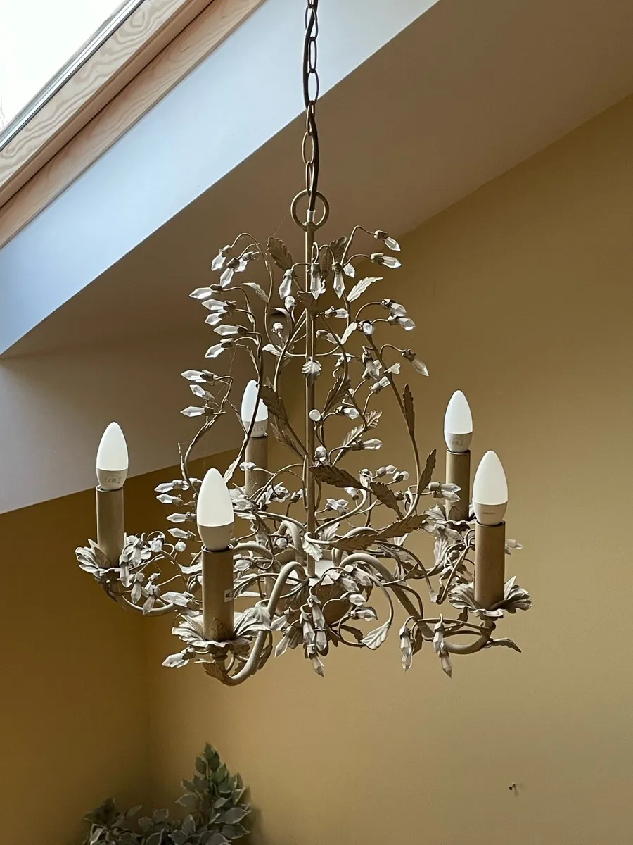 Room centre lights - Image 4