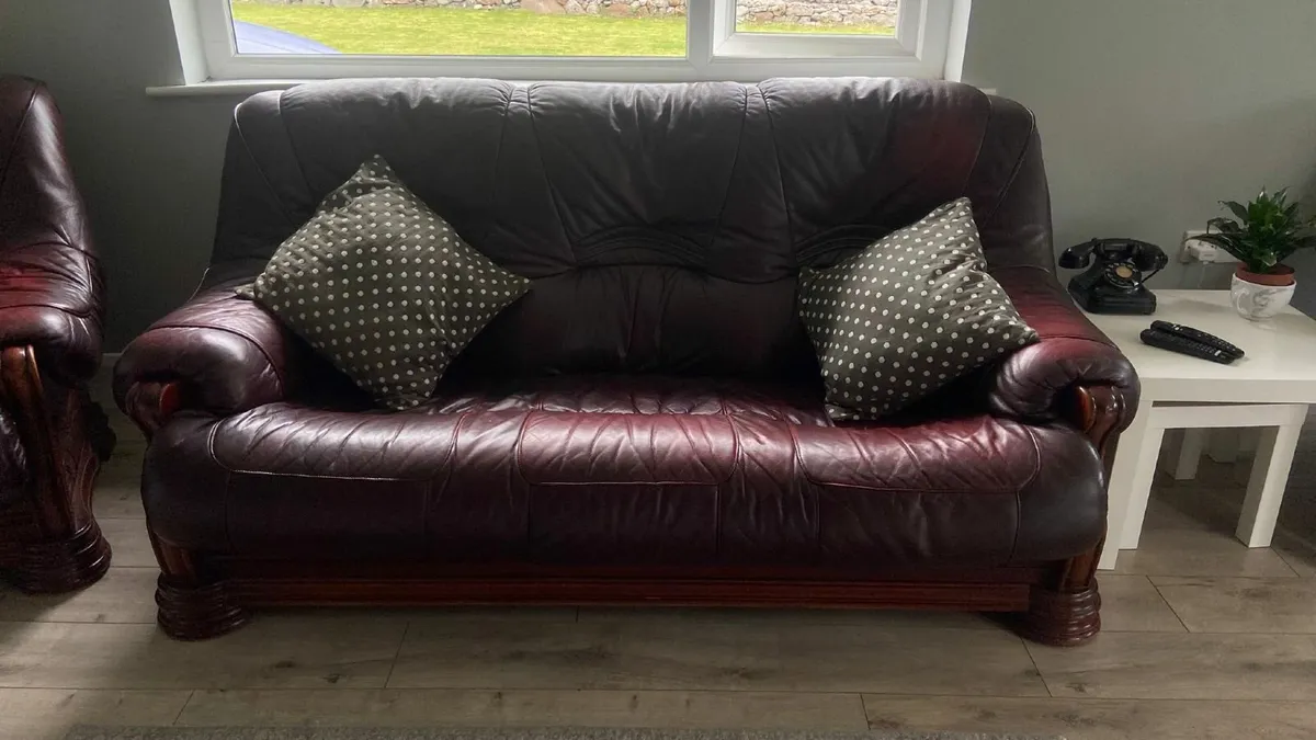 3 piece leather couch and armchairs - Image 1