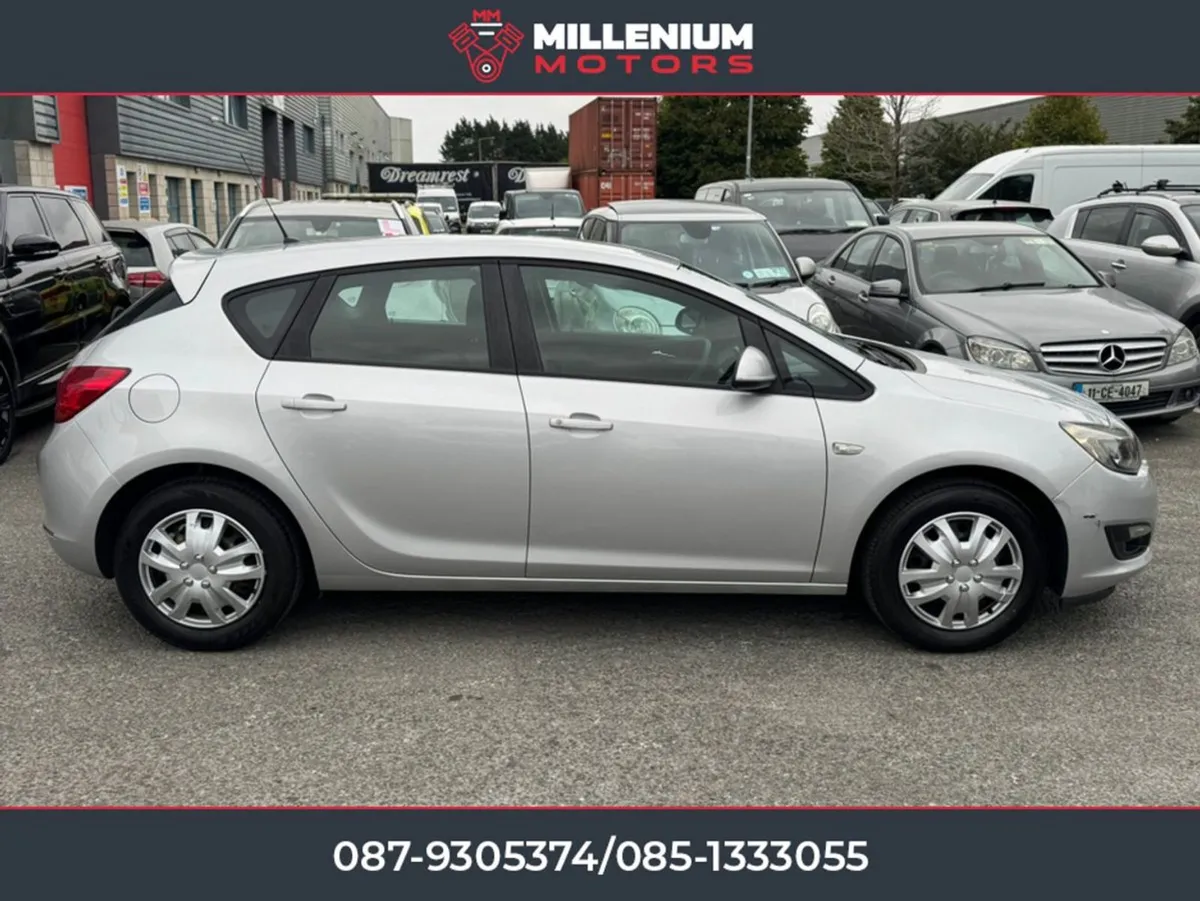 Opel Astra 2013 1.4 - Image 2