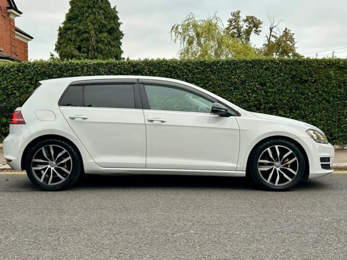 Volkswagen Golf 1.4 HIGHLINE DSG - FULL SERVICE HI - Image 4