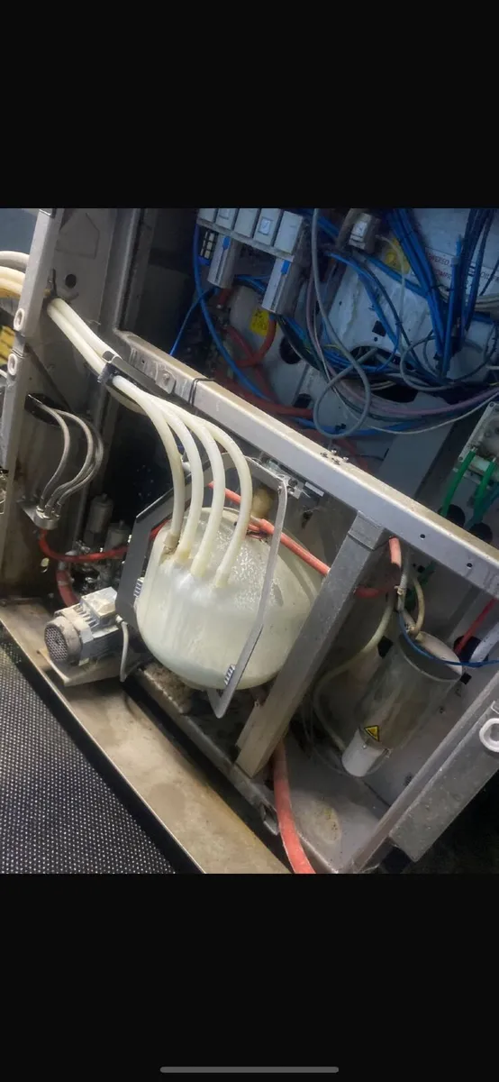 2 Lely A3 Robotic Milkers - Image 4