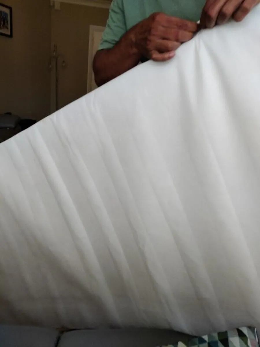 Kids bed & mattress - Image 4
