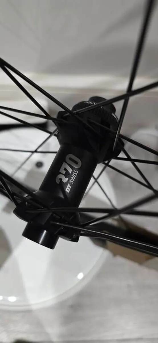 DT Swiss 27.5 E1900 spline mtb wheel - Image 3