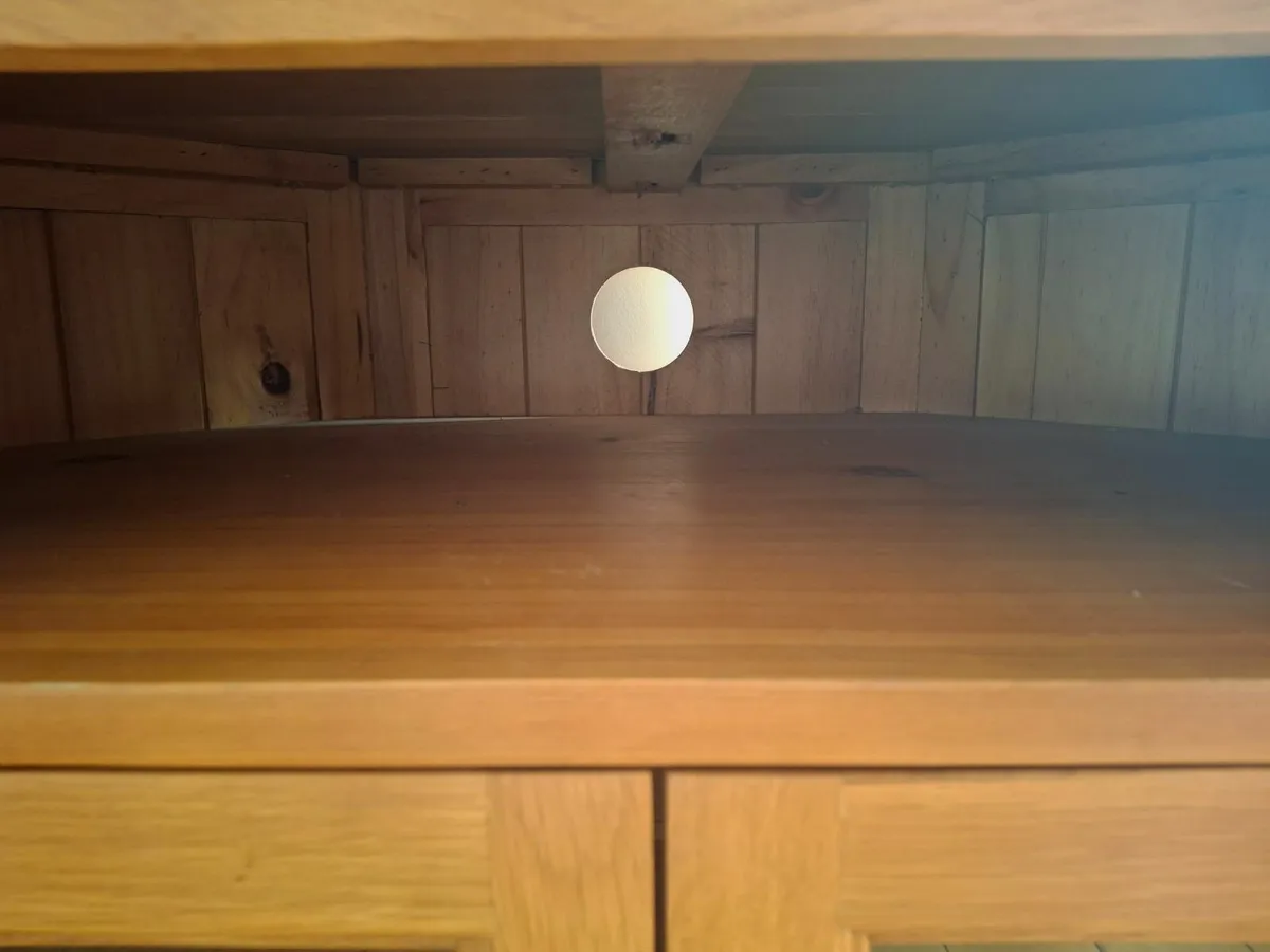 TV Table - Image 2