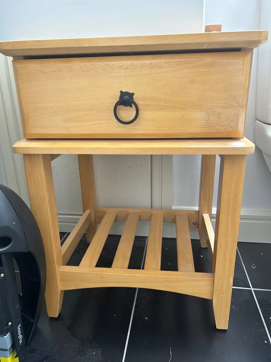 Kitchen table & Bedside lockers - Image 4
