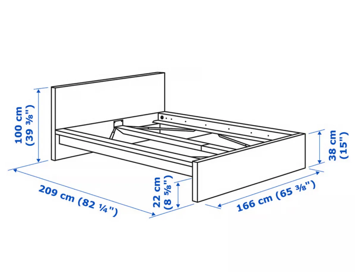 King size bed - Image 1