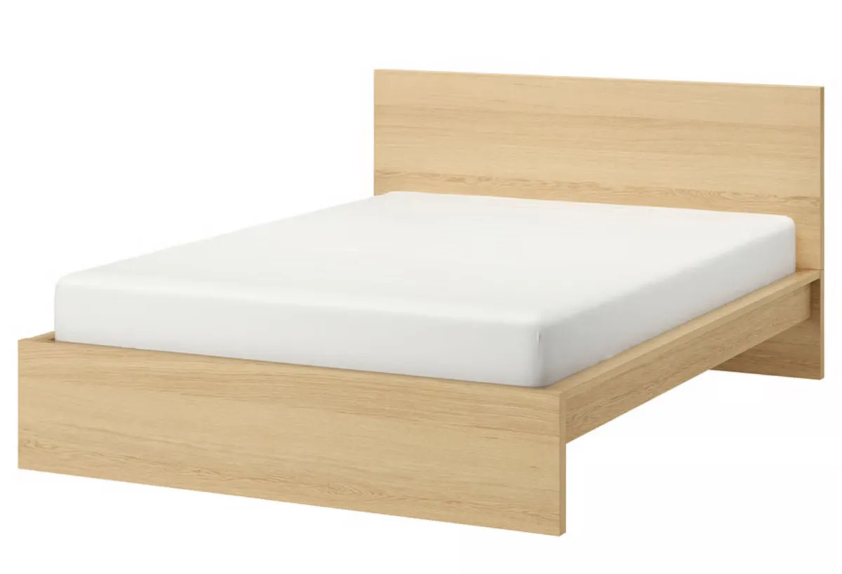 King size bed - Image 2