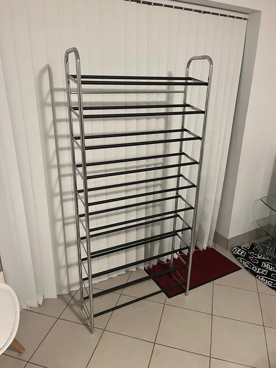Shoe rack - Image 1