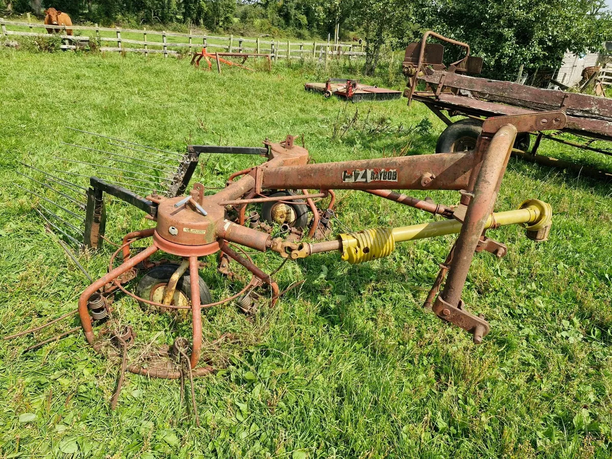 Farmyard clearance - vintage - Image 1
