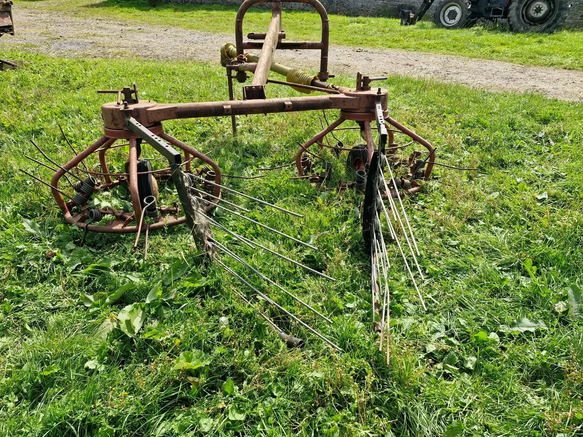 Farmyard clearance - vintage - Image 2