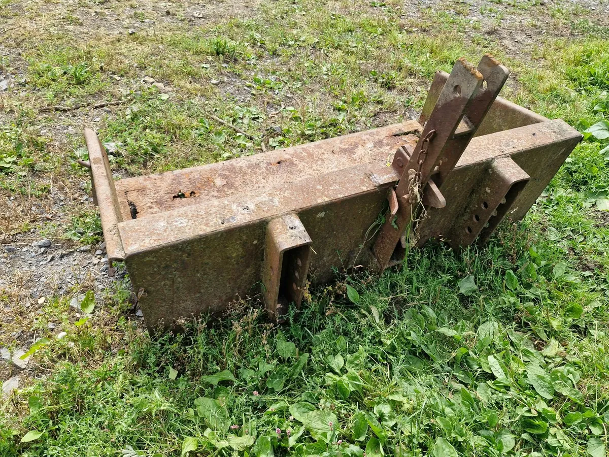 Farmyard clearance - vintage - Image 4