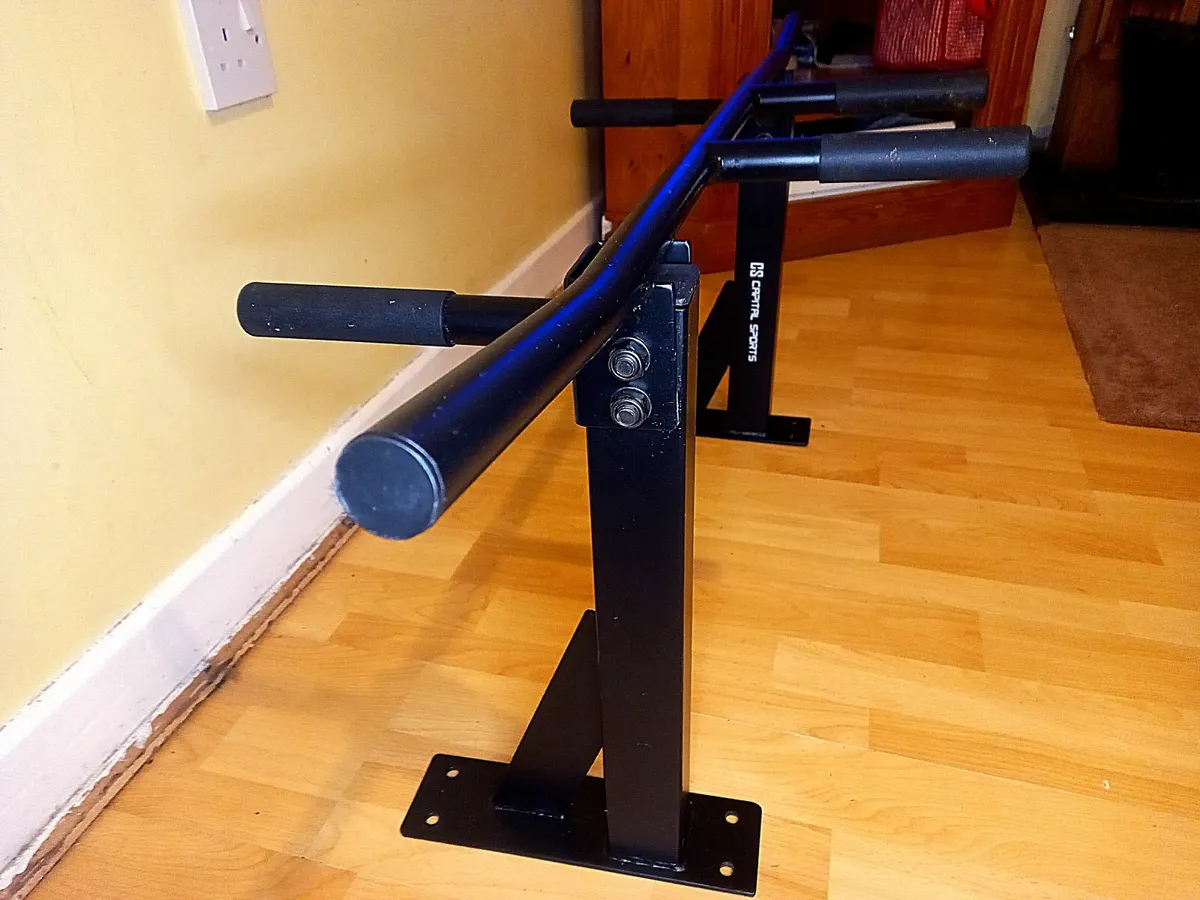 Mult-Function Wall Mounted Pull Up Bar - Image 2