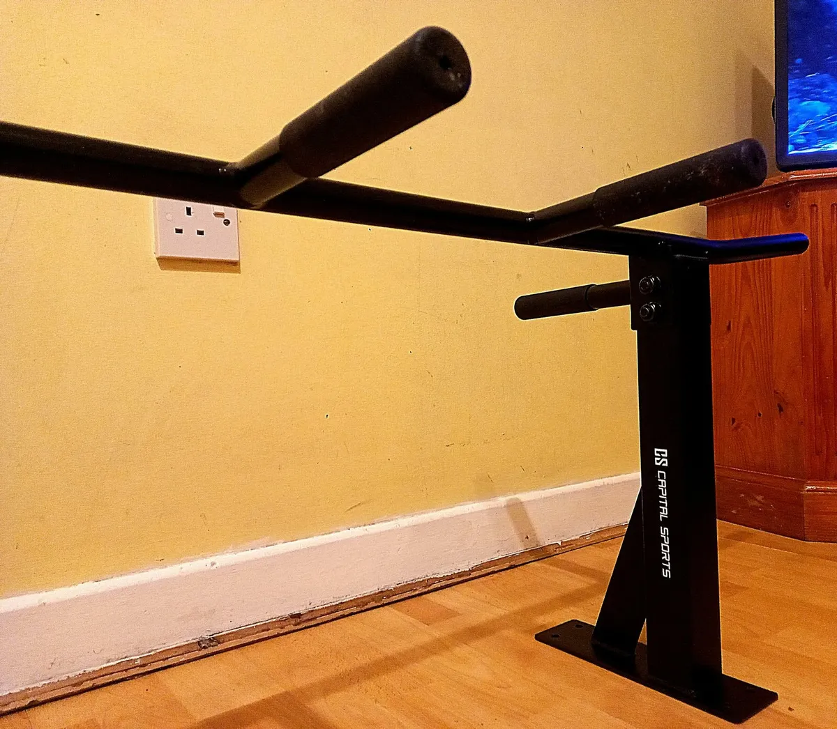 Mult-Function Wall Mounted Pull Up Bar - Image 3
