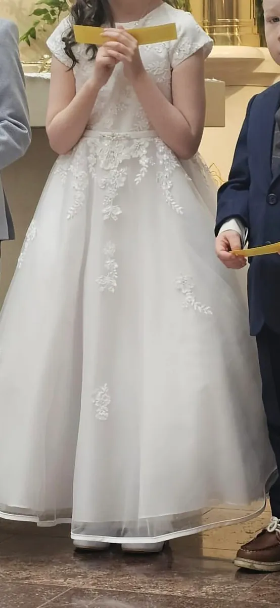 Communion dress - Image 2