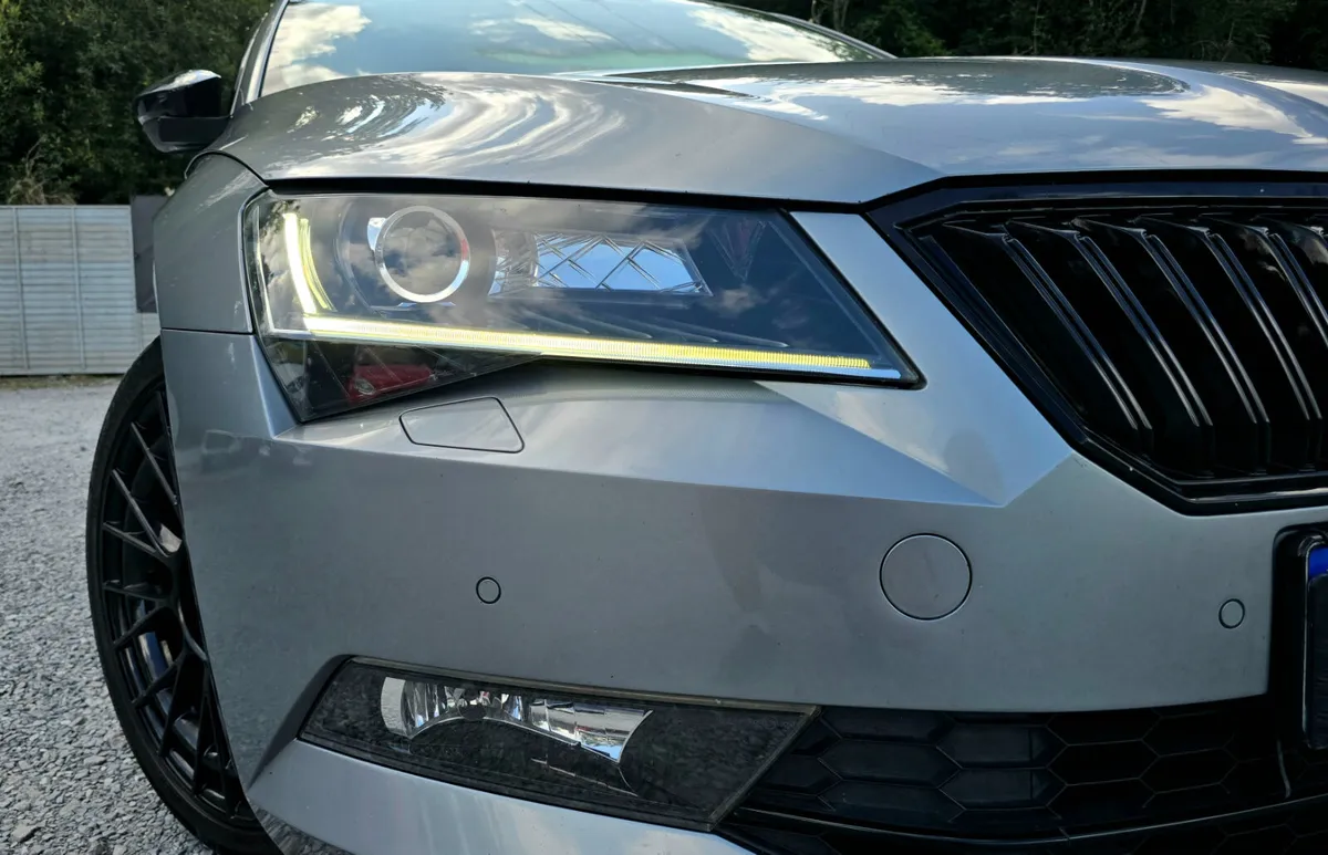 🔥 2017 Skoda Superb 2.0 TDI 150BHP Automatic - Image 4