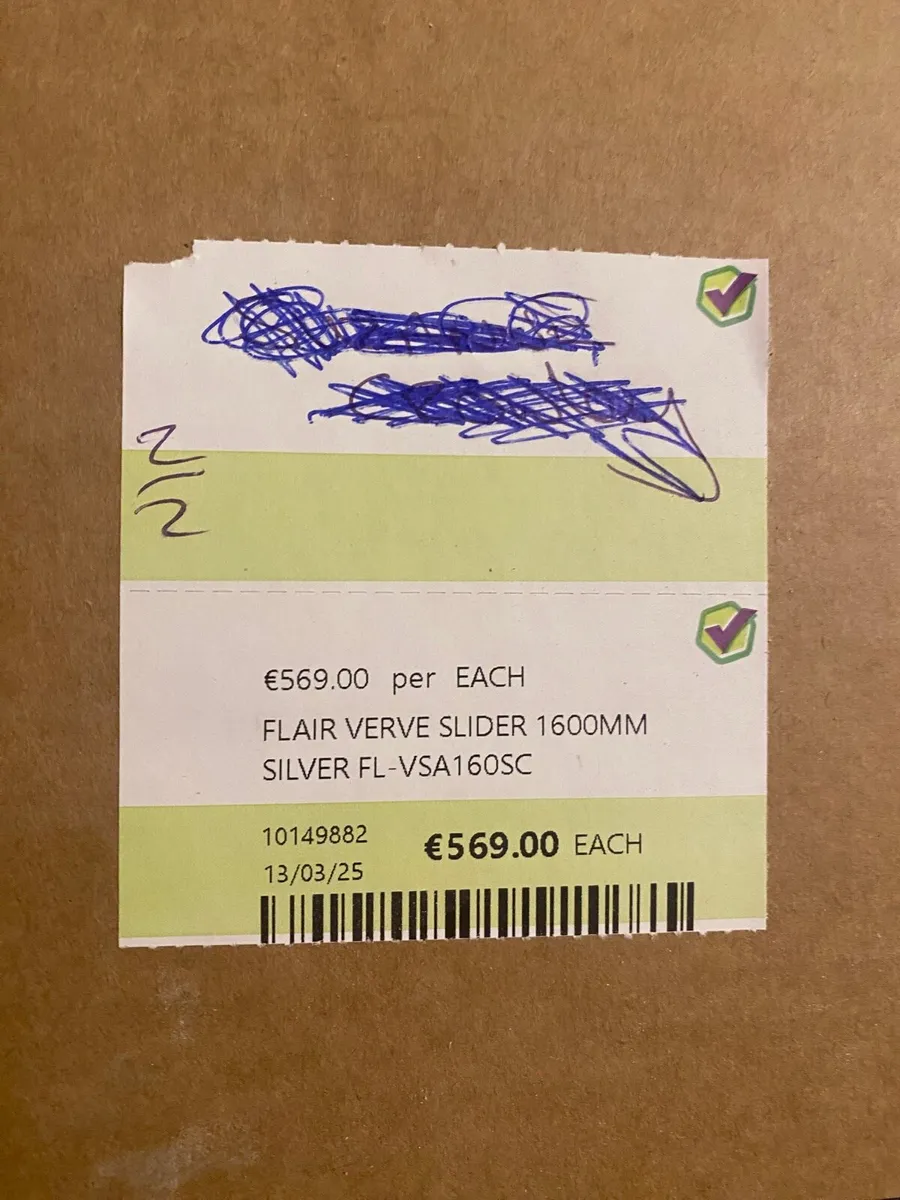Flair verge sliding shower door 1550mm -1600mm - Image 2