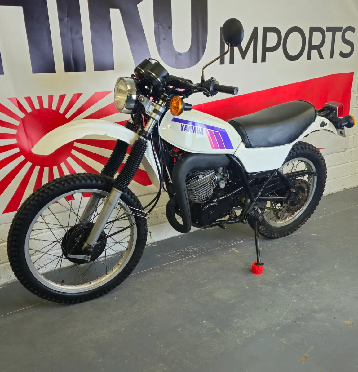 1982 Yamaha DT400 - Image 2