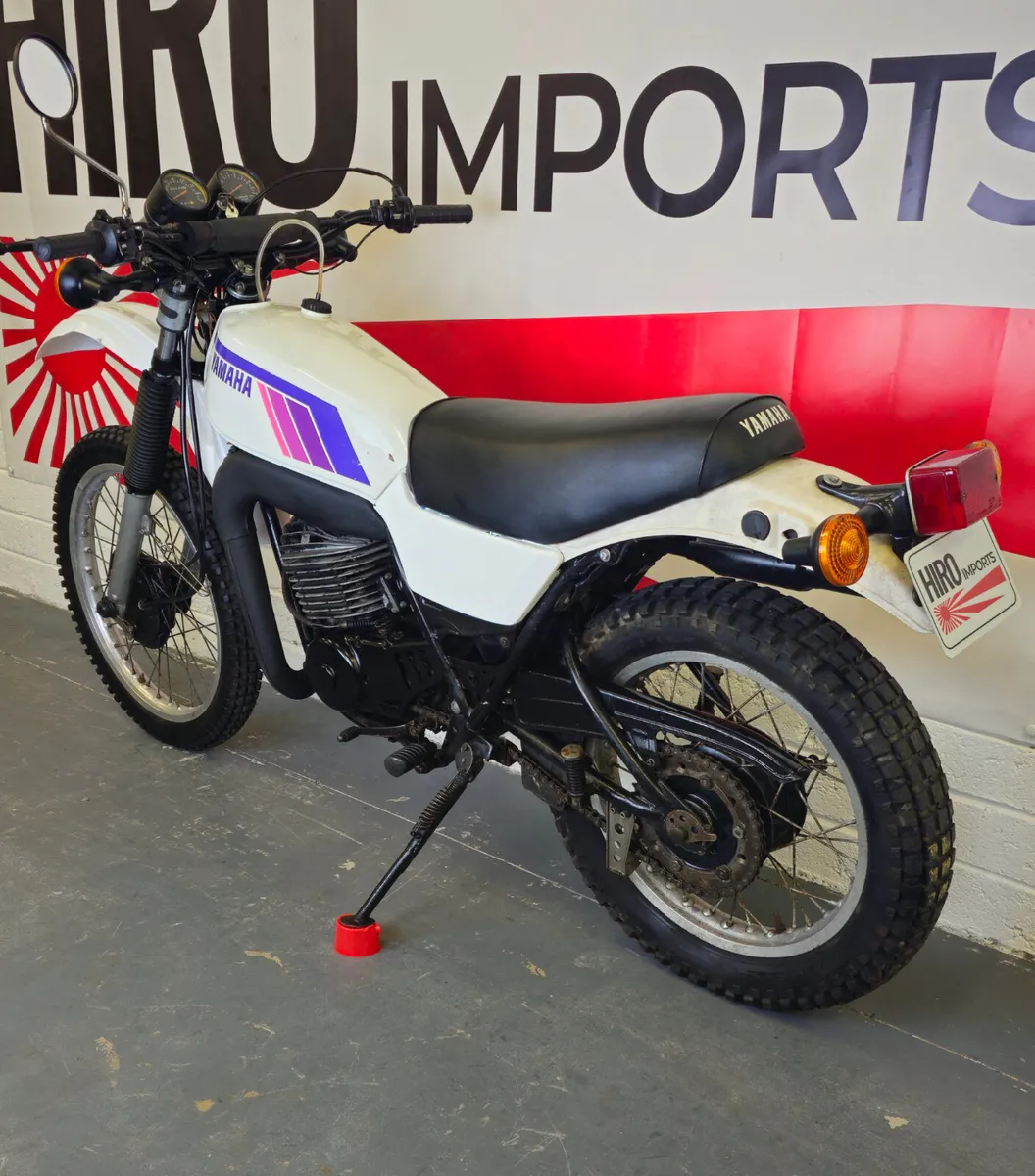 1982 Yamaha DT400 - Image 3