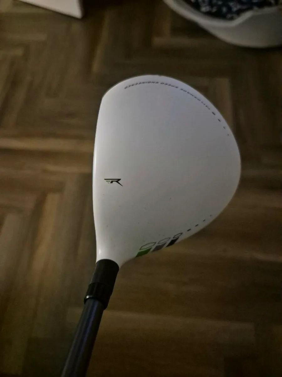Taylormade 3 wood r flex - Image 1