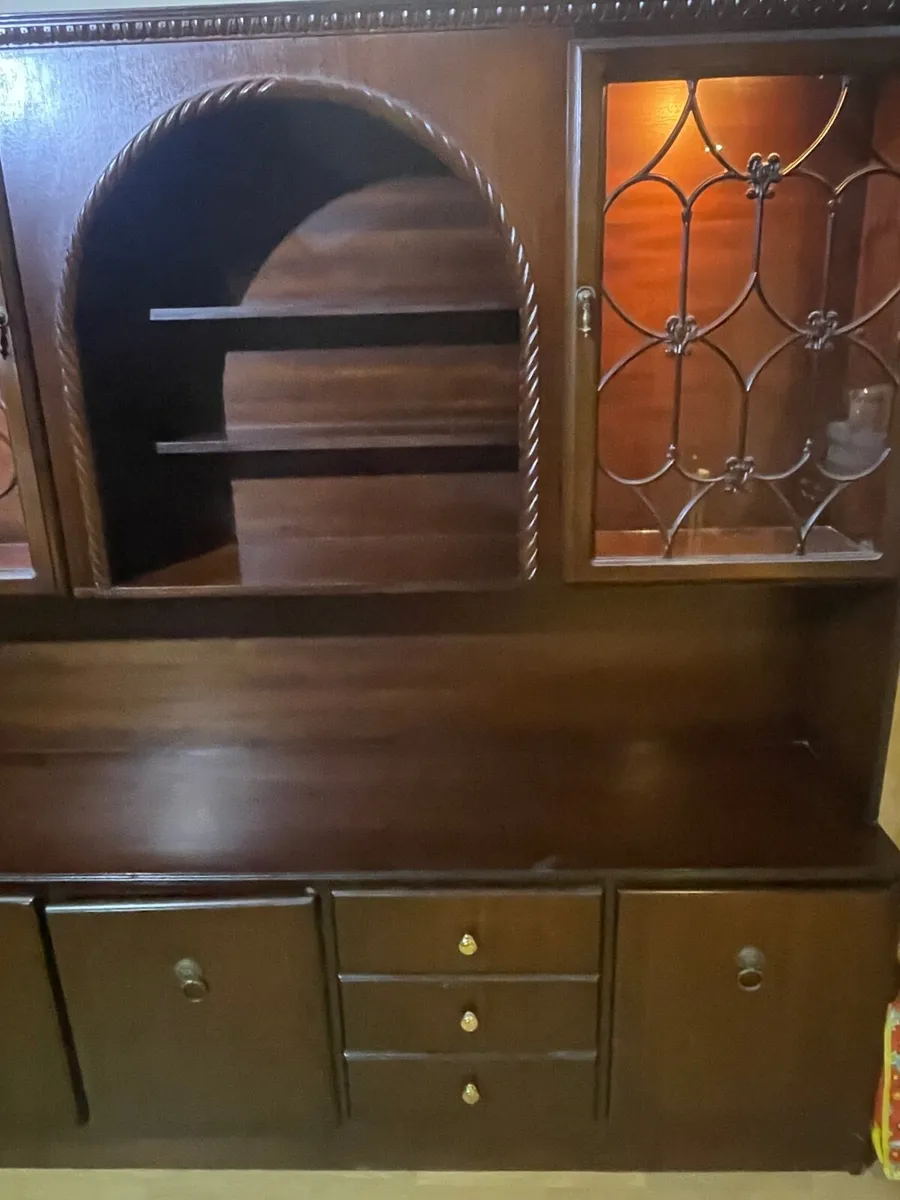 Mahogany Unit - Image 1