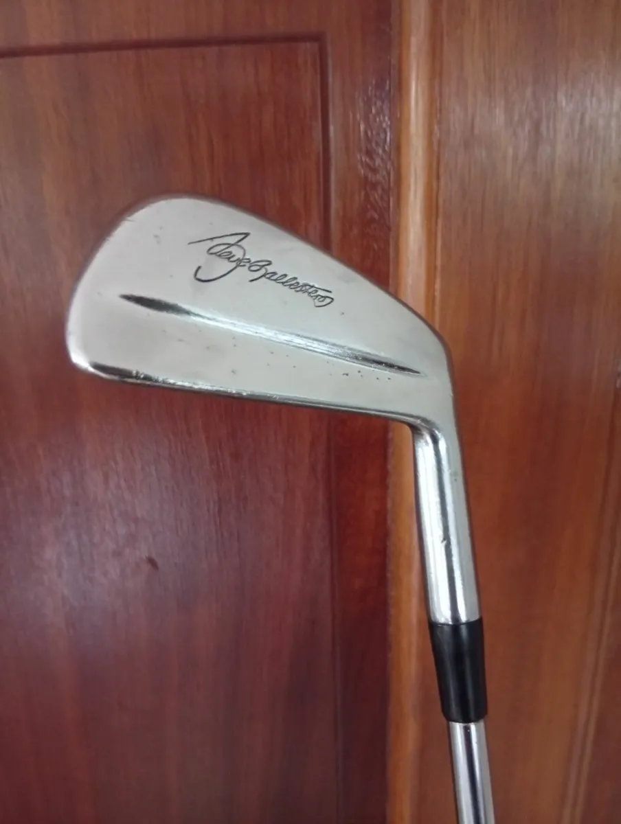 Slazenger Forged Seve Ballesteros Irons 3-PW Stiff - Image 1