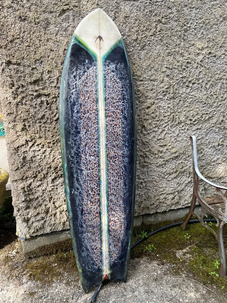 Surfboard 5’5 - Image 1
