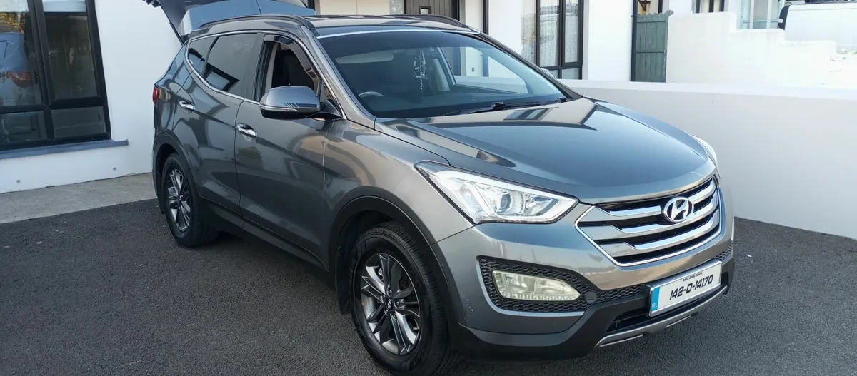 Hyundai Santa Fe 2014 - Image 1