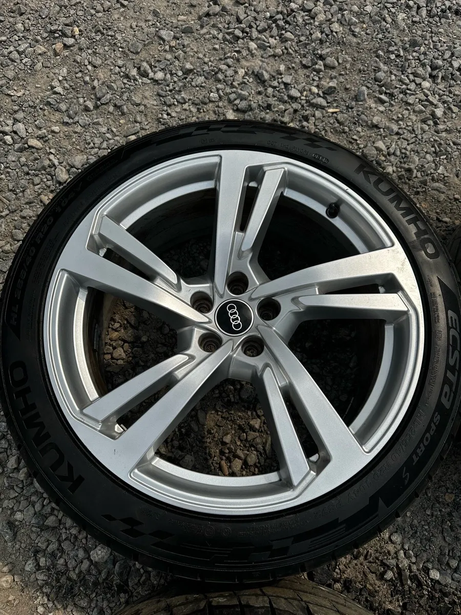 Genuine 20” Audi Alloys Brand New Tyres - Image 2