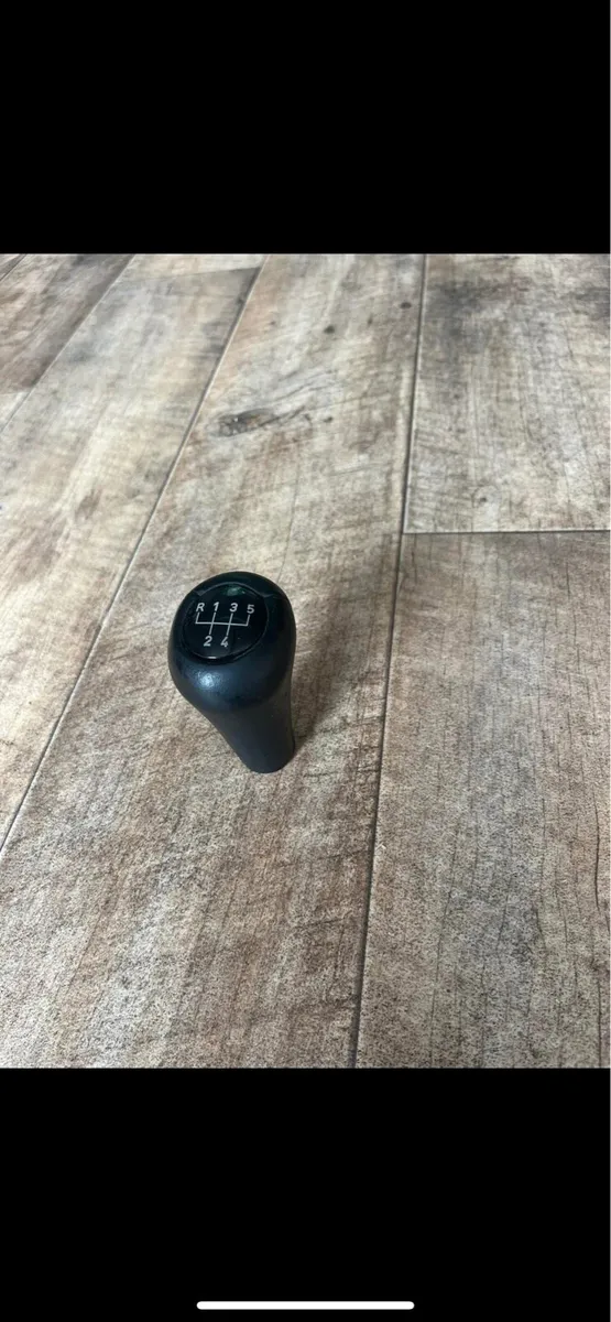 Bmw e30 Parts - Image 4