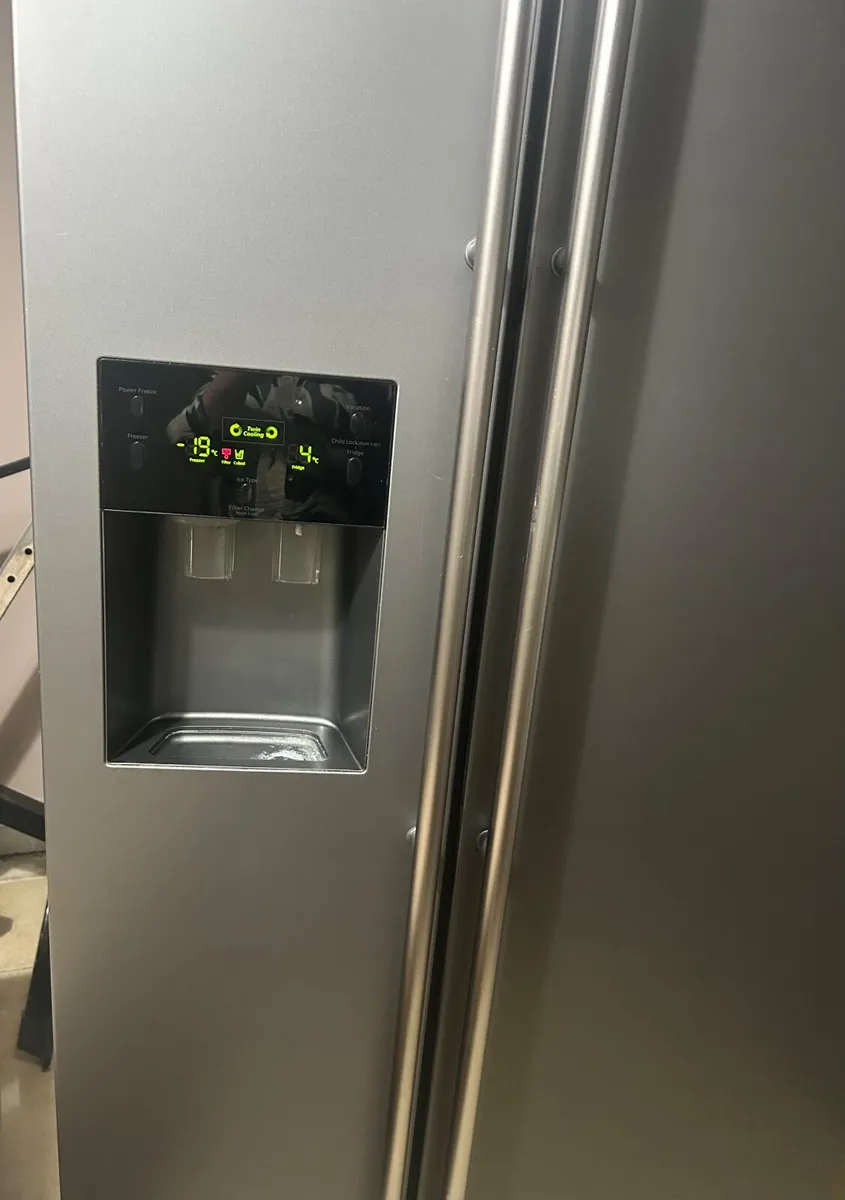 American fridge freezer - Image 2