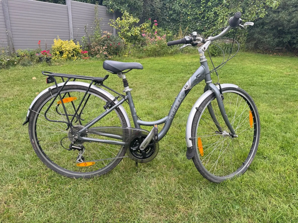 Trek Navigator T30 Ladies Bike - Image 1