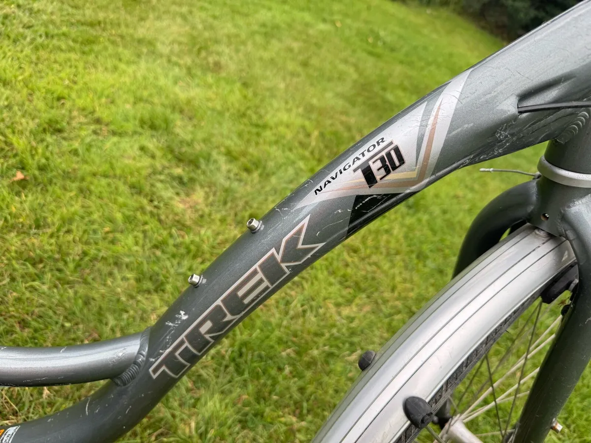 Trek Navigator T30 Ladies Bike - Image 2
