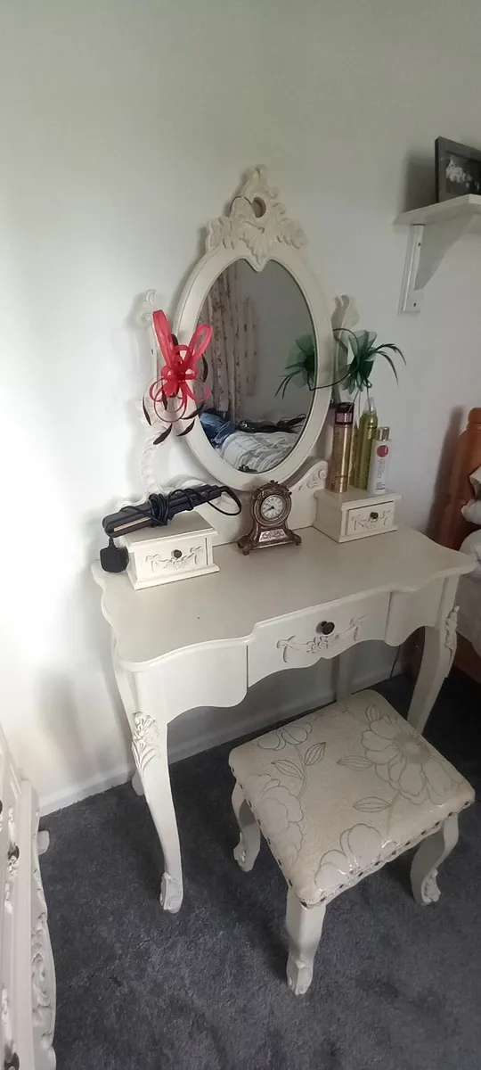 Dressing table - Image 2