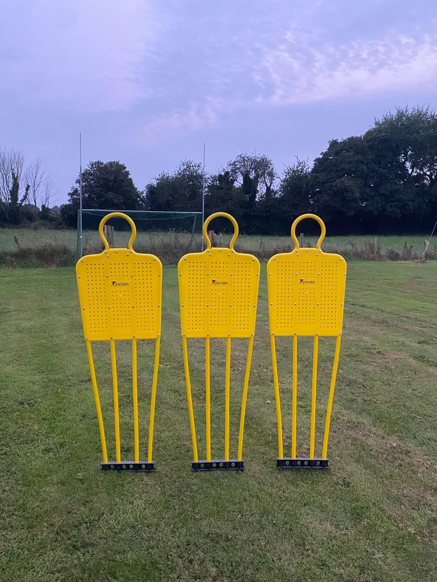 Precision training free kick mannequins - Image 1