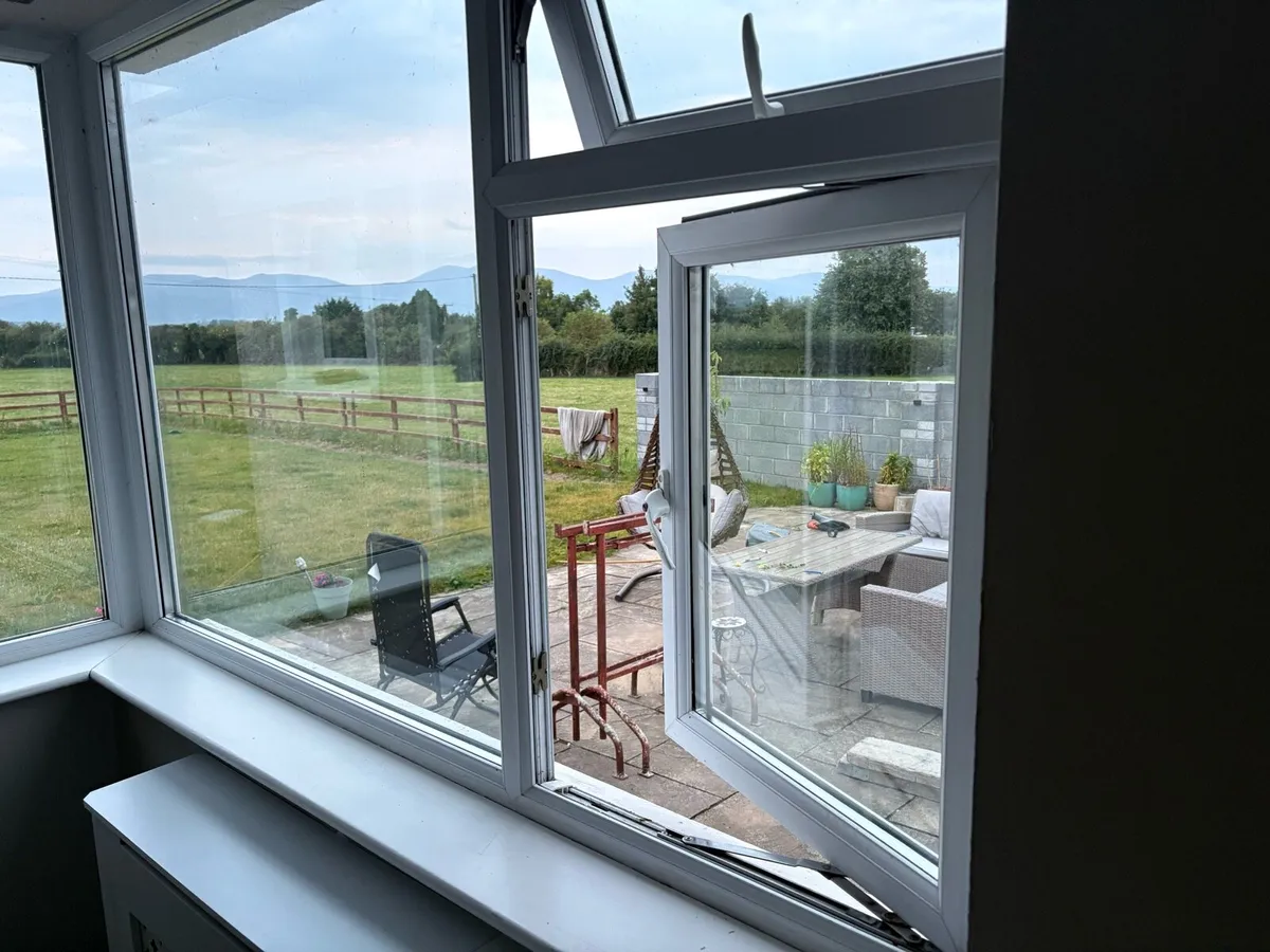 Corner window - Image 3