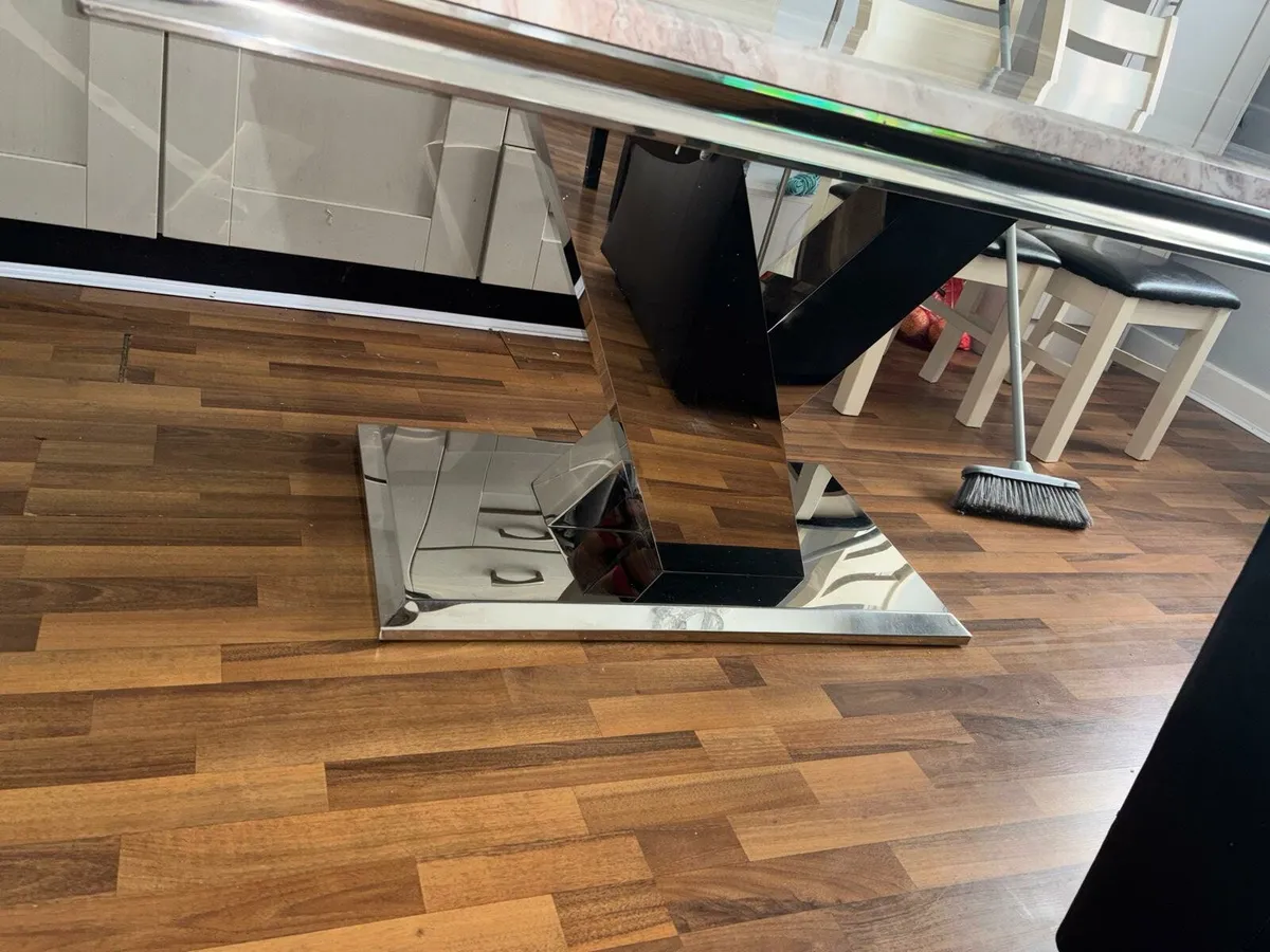Salon mirrors - Image 1