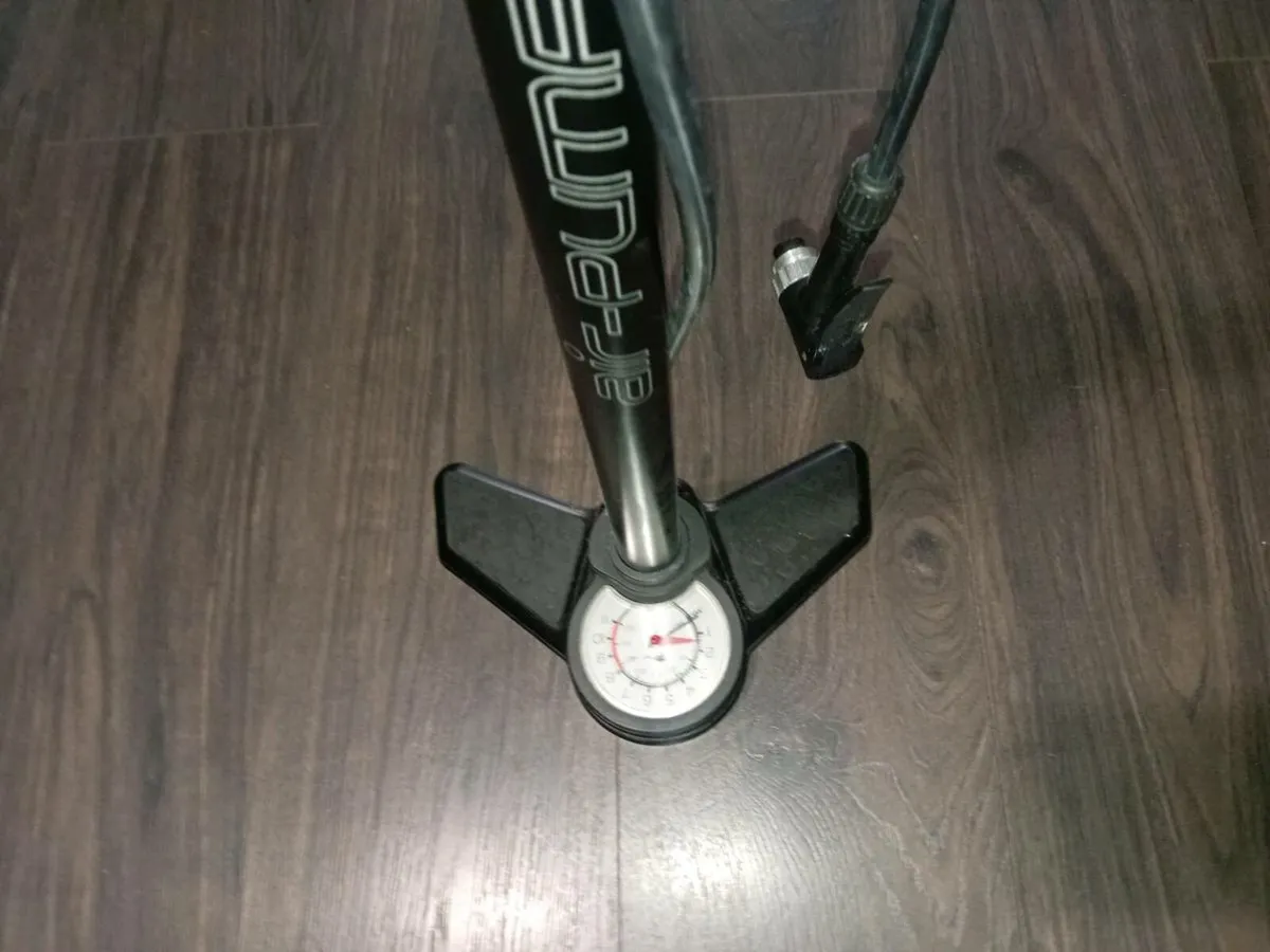 Track pump for bicycle - Image 1