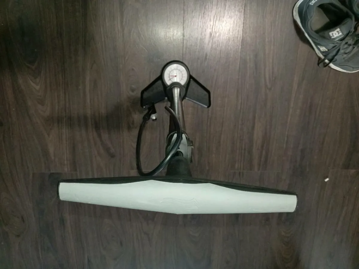 Track pump for bicycle - Image 2