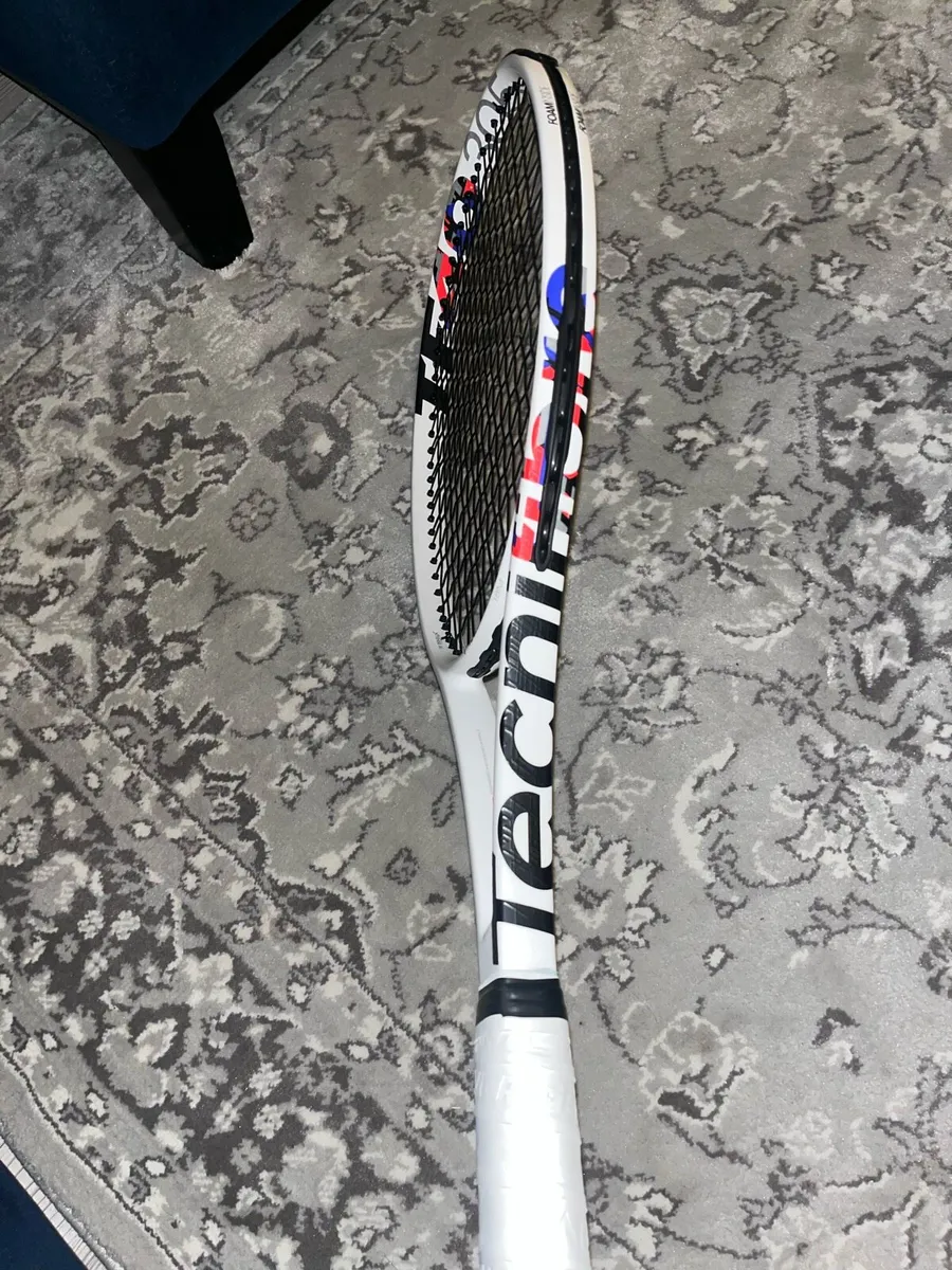 tennis racquet - Image 2