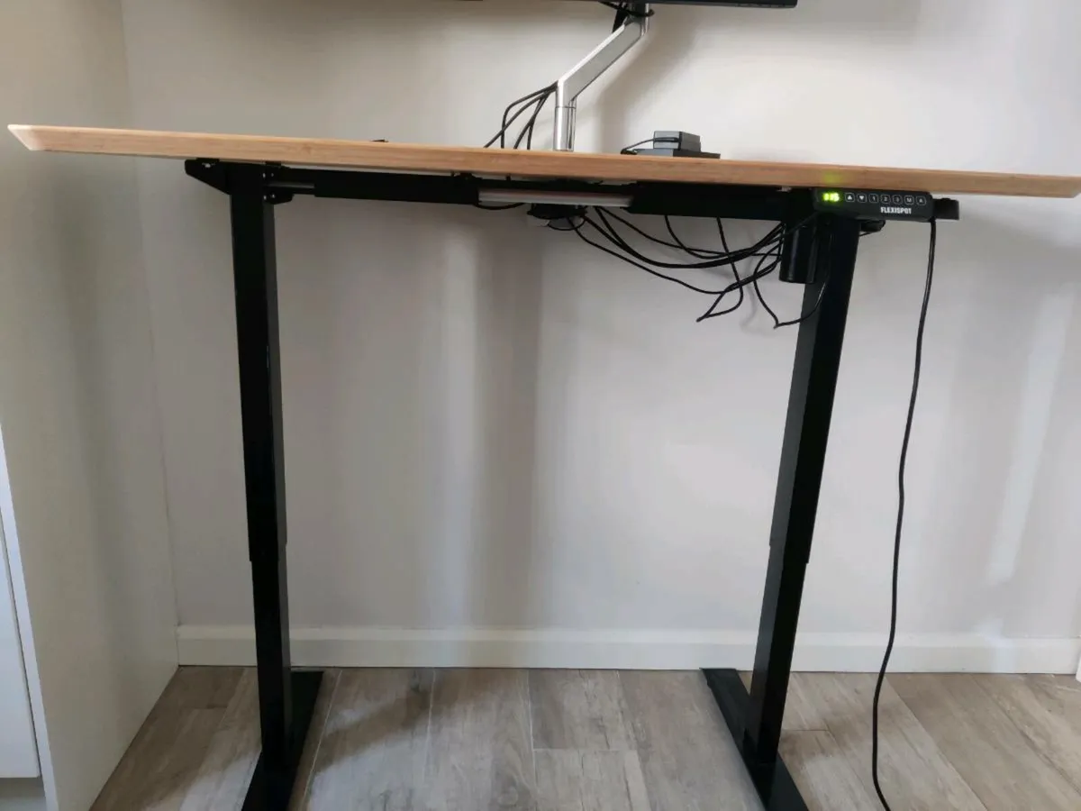 Adjustable home office desk - Image 3