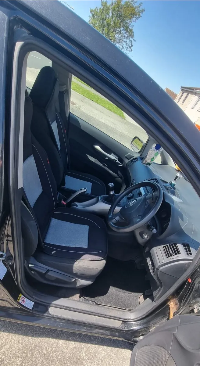 Toyota - Image 2