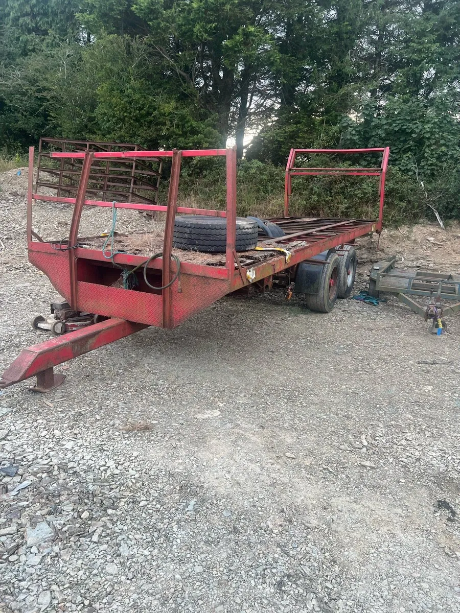 28ft bale trailer - Image 1