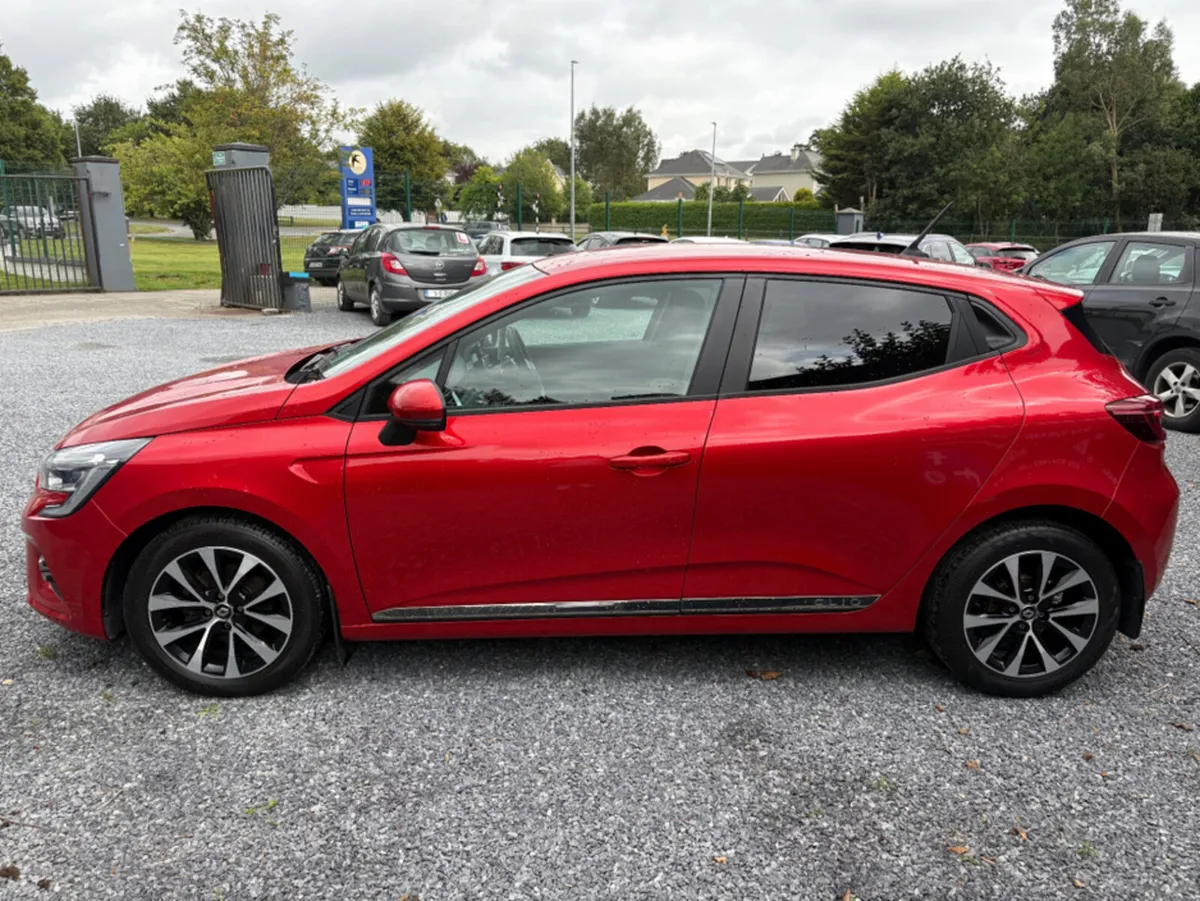 Renault Clio ICONIC TCE 100 MY19 5DR//JUST ARRIVED - Image 4