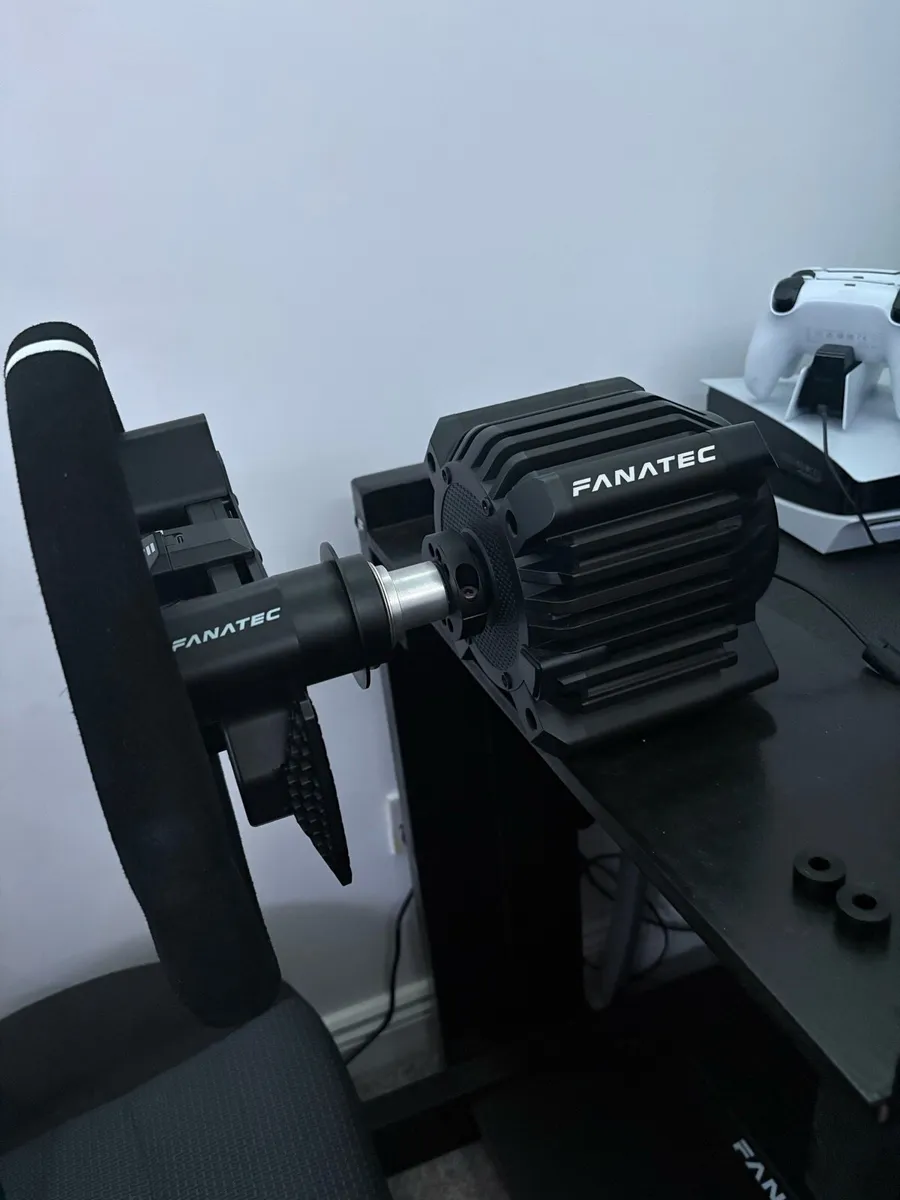 Racing simulator and PS VR 2 - Image 2