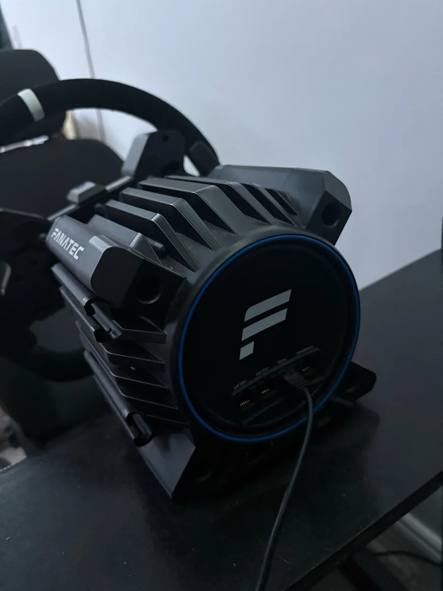 Racing simulator and PS VR 2 - Image 3