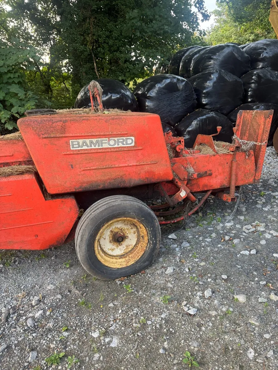 Bamford square baler. - Image 1