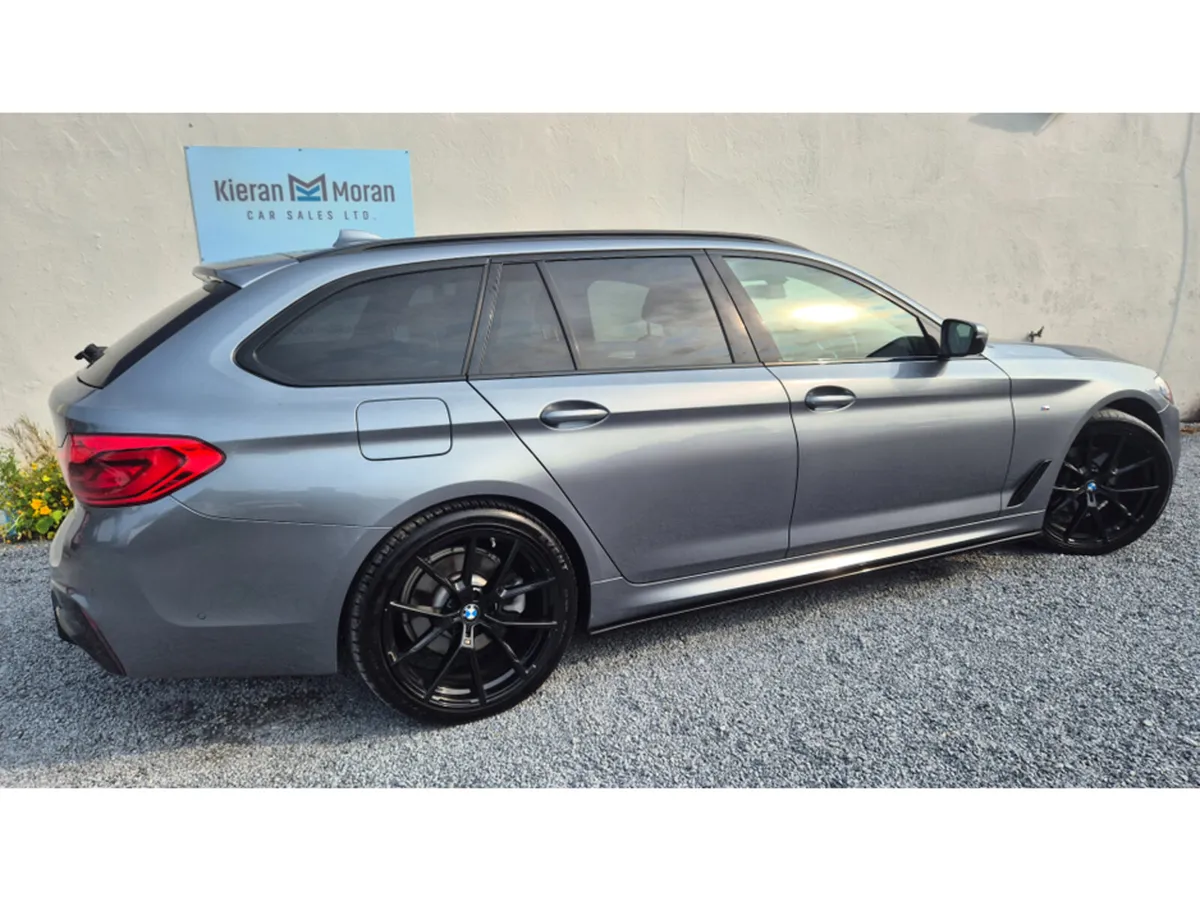 BMW 5-Series M SPORT XDRIVE - Image 3