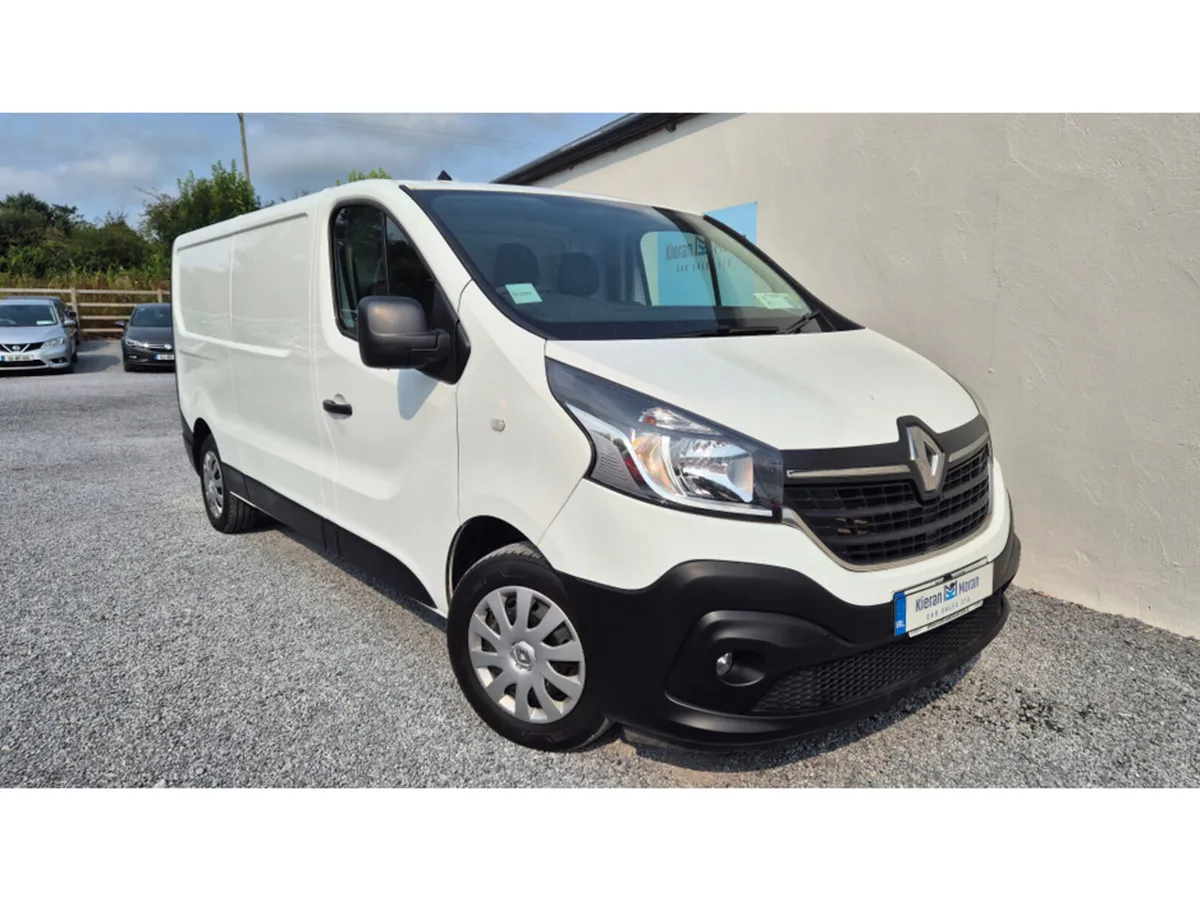 Renault Trafic 2L DIESEL - Image 2