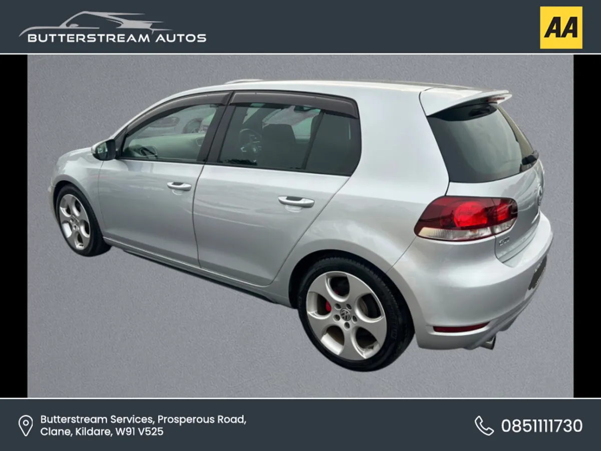 Volkswagen Golf 2.0 GTI DSG ONLY 32 K KMS - Image 4