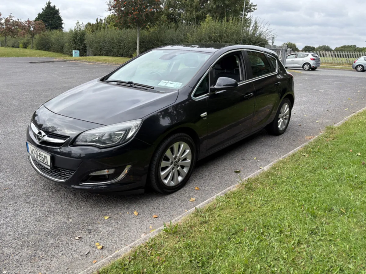 Opel Astra SE 1.7 CDTI 110PS 5DR - Image 2